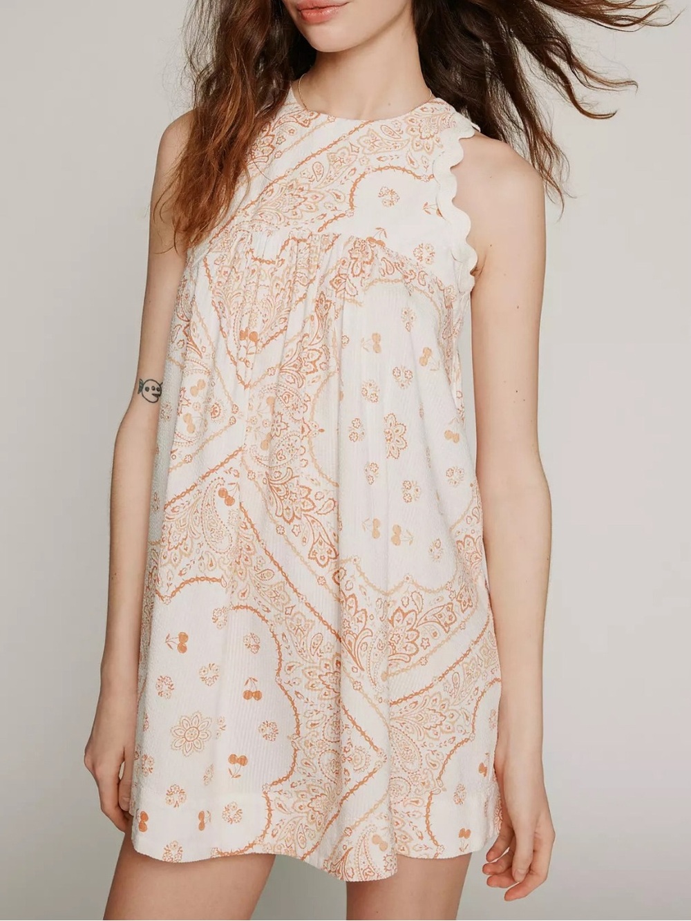Kimchi Blue Kittie Scalloped Mini Dress Size Small white and orange